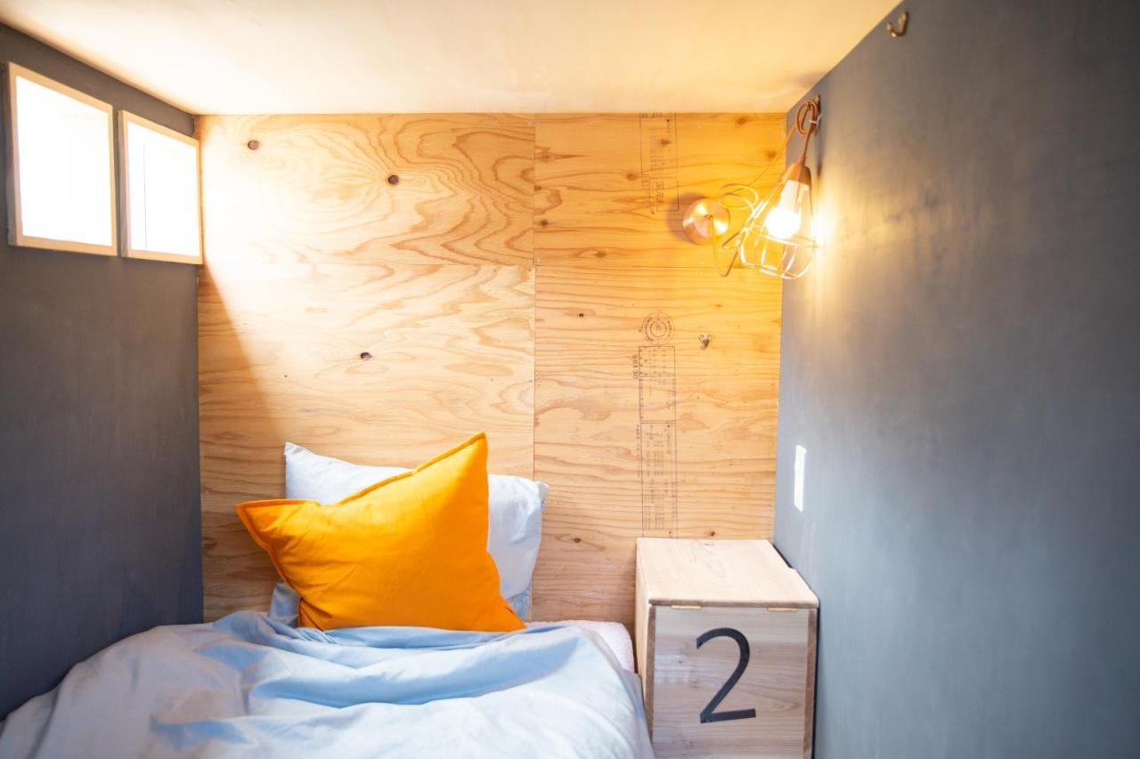 Meedafu'S Yui Hostel And Coffee Yoron Exterior photo