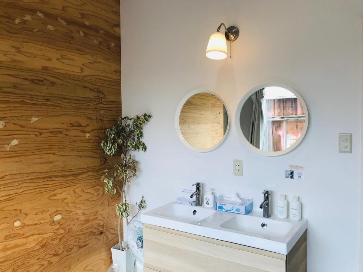 Meedafu'S Yui Hostel And Coffee Yoron Exterior photo